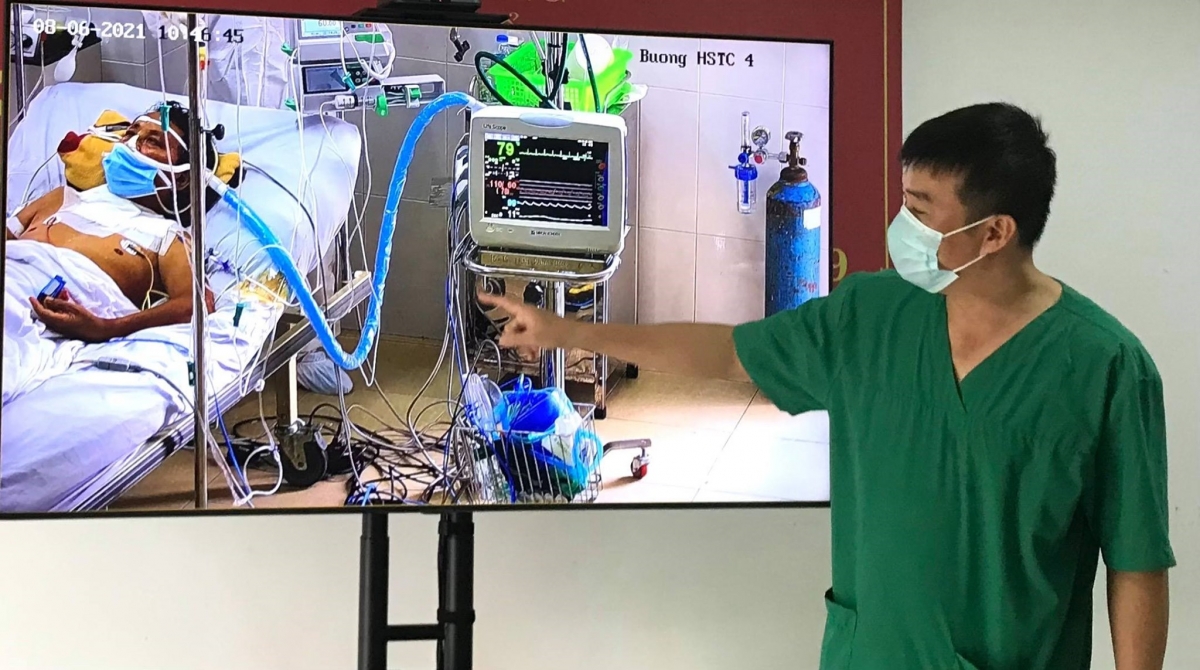 BS Trần Thanh Linh thông báo tin vui 1 bệnh nhân Covid-19 nặng đã cai được ECMO