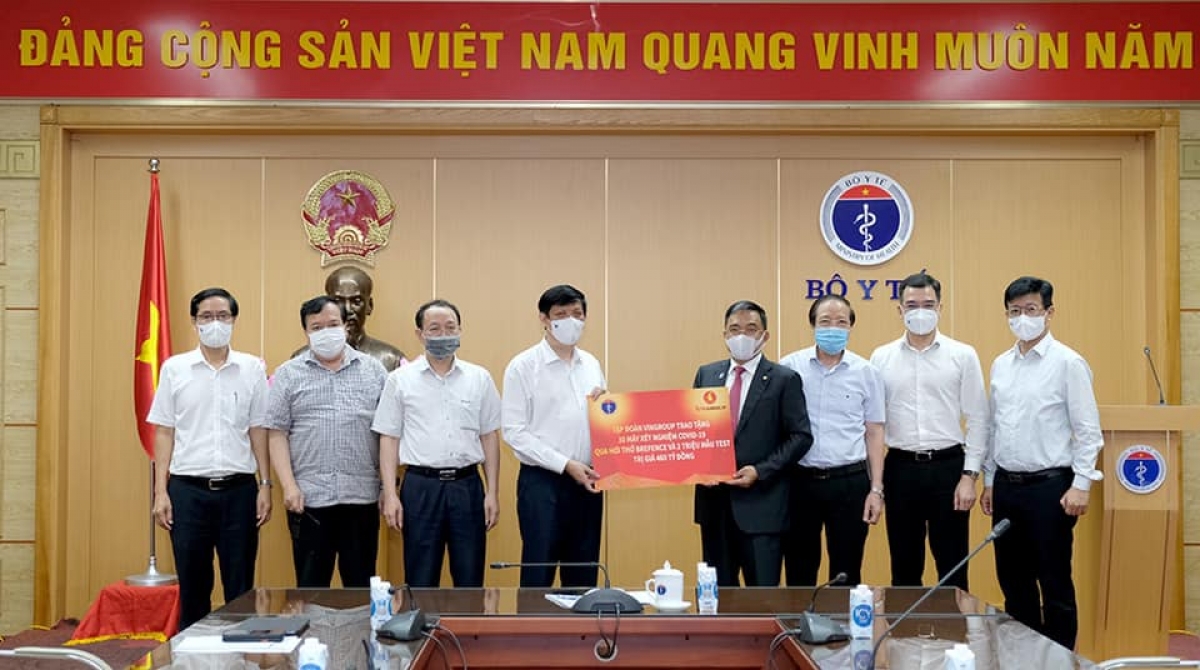 Bộ Y tế ghi nhận những nỗ lực trong công tác chống dịch của Tập đoàn Vingroup