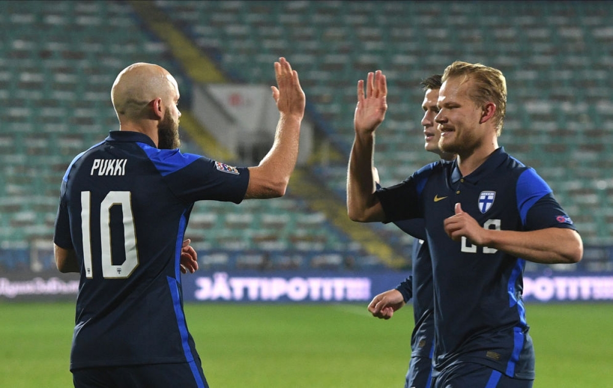 HLV Roberto Martinez đề phòng hai tiền đạo Joel Pohjanpalo và Teemu Pukki của Phần Lan (Ảnh: Internet)