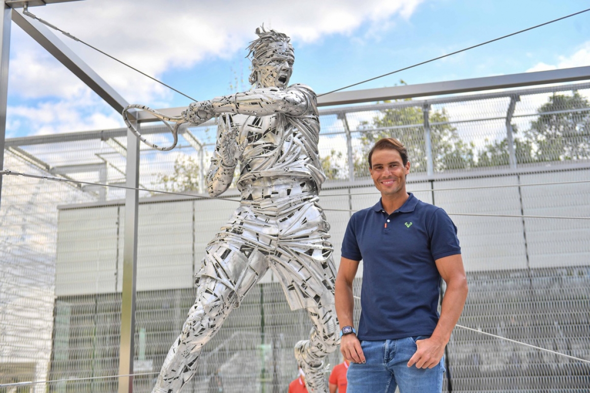Tay vợt người Tây Ban Nha được vinh danh tại Roland Garros