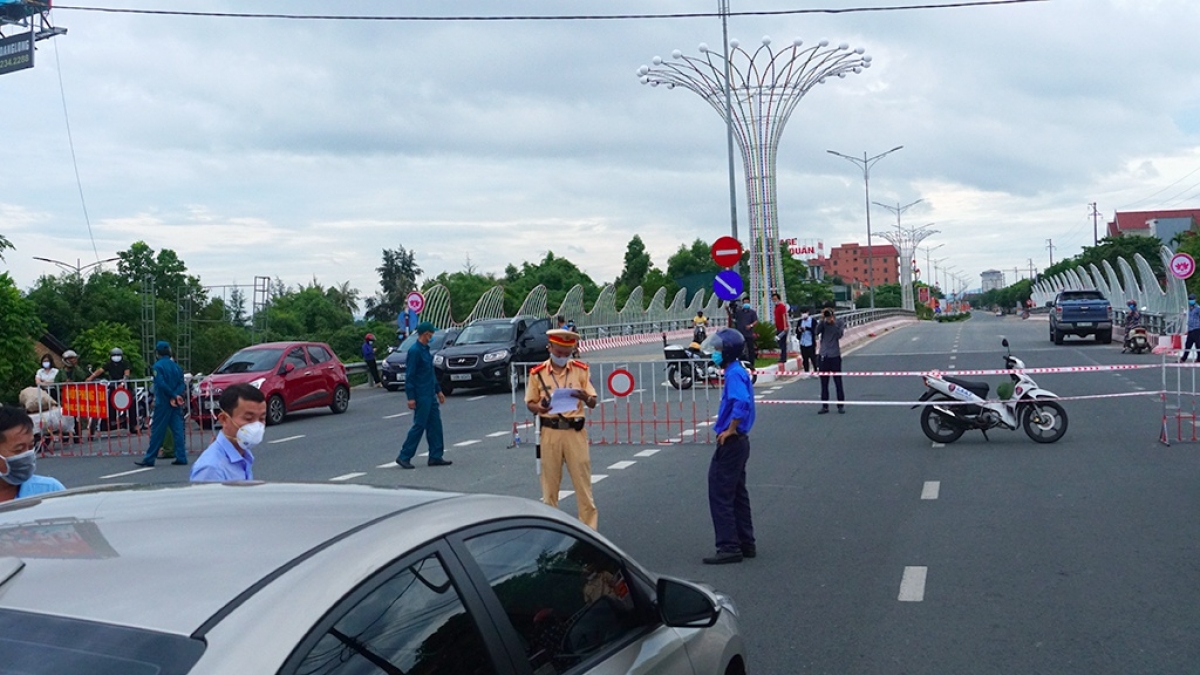 Thành phố Hà Tĩnh những ngày đầu thực hiện giãn cách xã hội