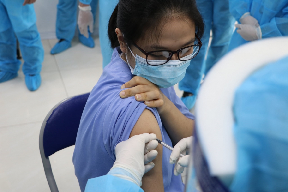 Tiêm vaccine là lá chắn hữu hiệu để phòng chống Covid-19
