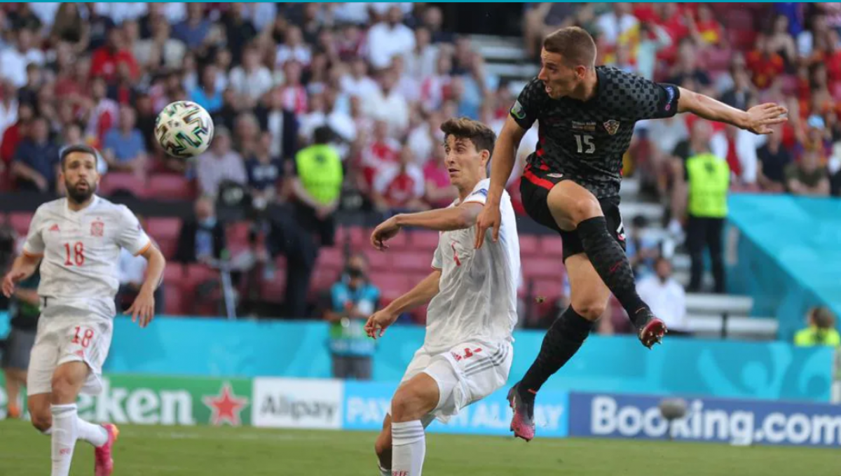 Pasalic gỡ hòa 3-3 cho Croatia