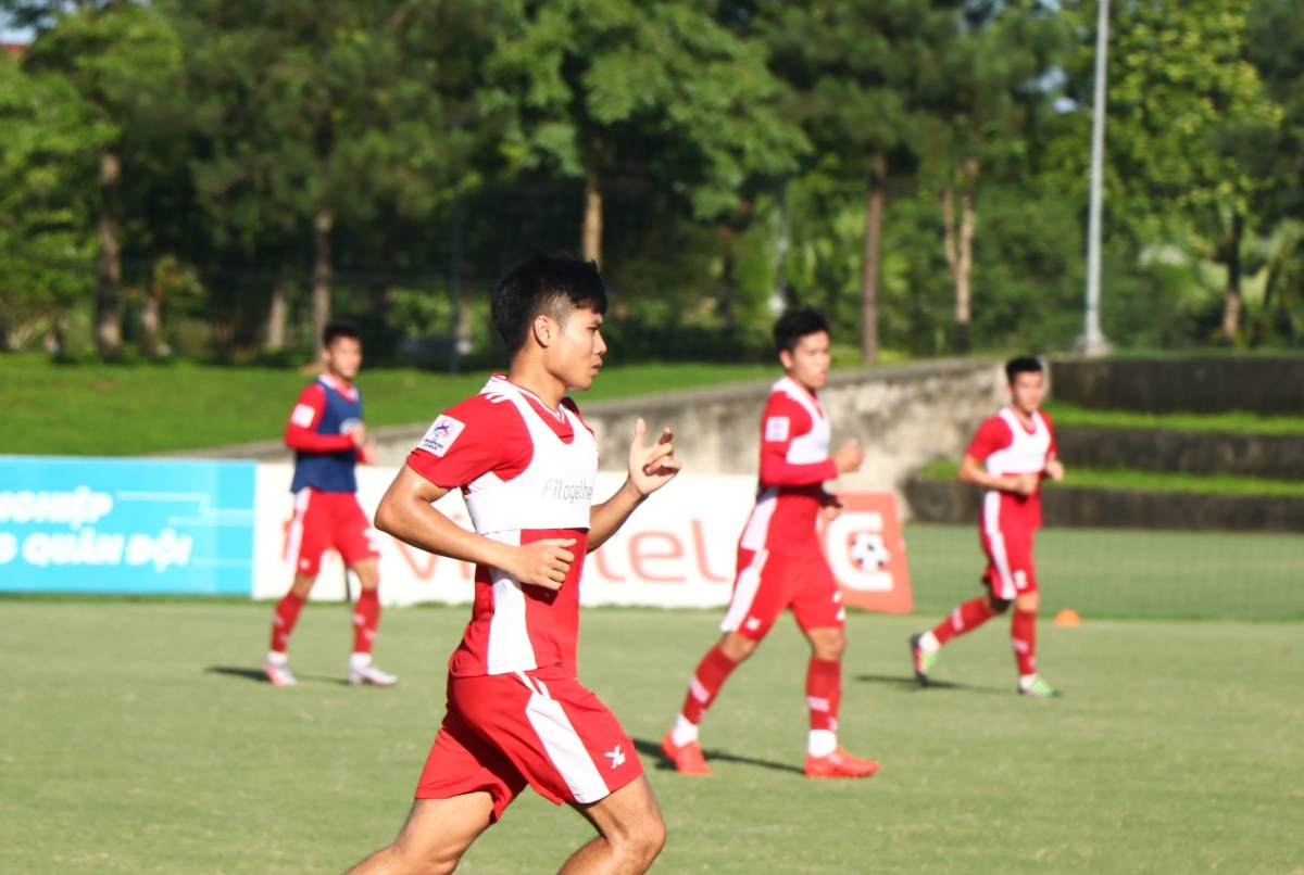 Cầu thủ Viettel tích cực tập luyện trước vòng bảng AFC Champions League