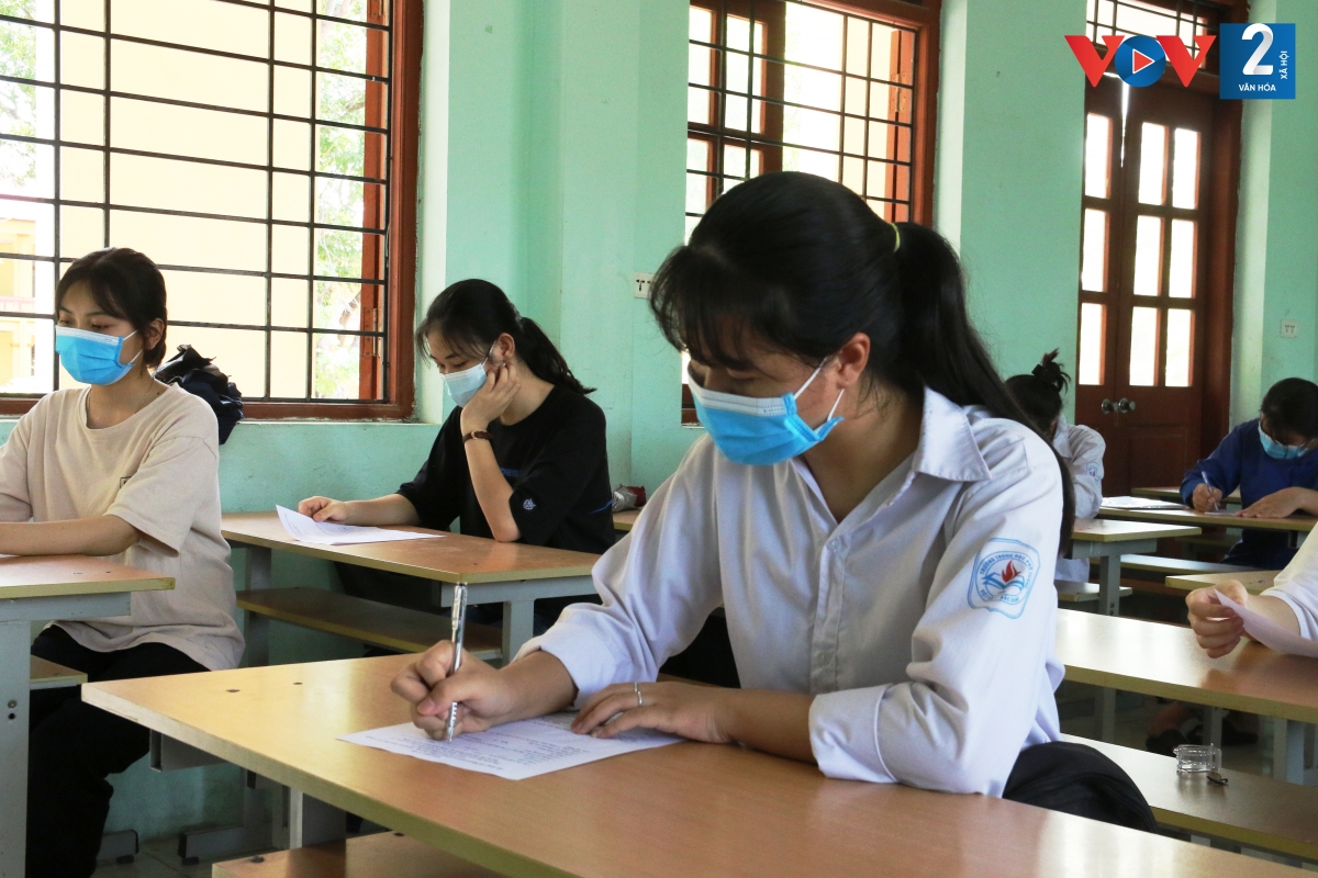 Trước khi nghe quy chế thi, thí sinh phải thực hiện khai báo y tế lần cuối
 