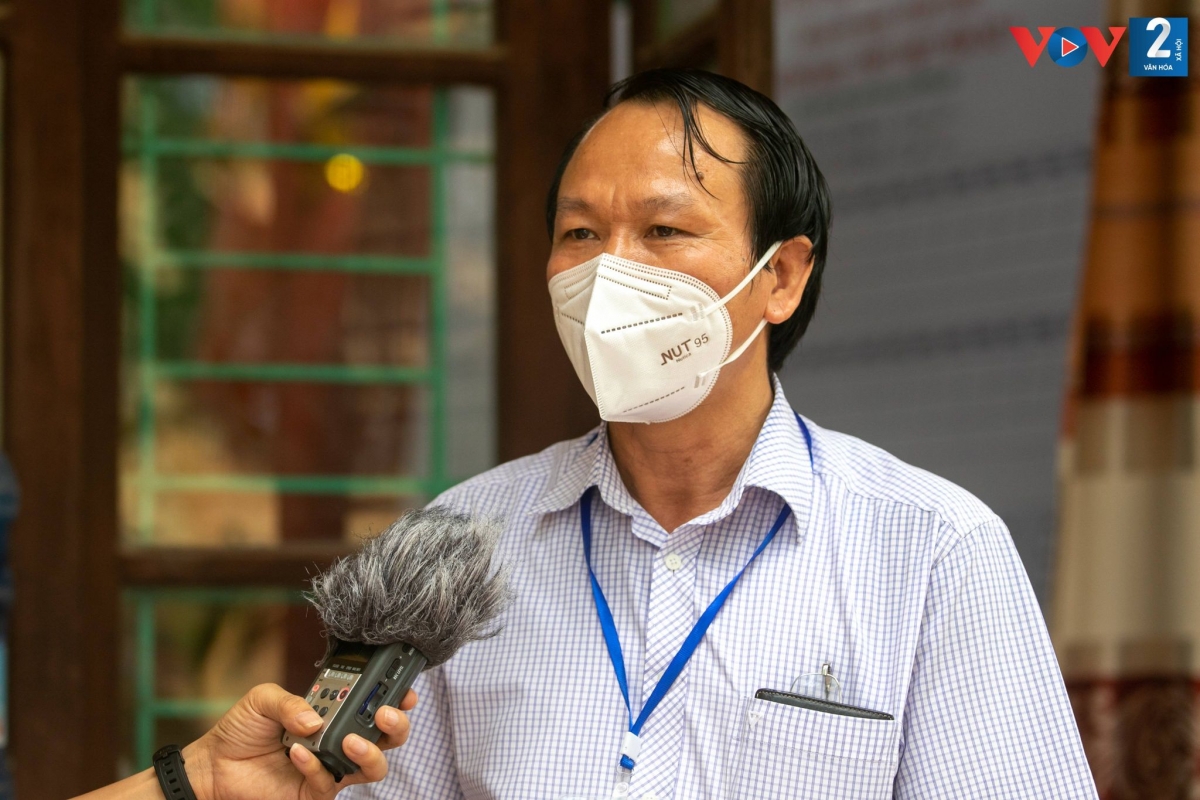 Ông Nguyễn Danh Bắc, Trưởng điểm thi trường THPT Việt Yên 1 cho biết, toàn bộ 777 thí sinh cùng cán bộ coi thi tại điểm thi THPT Việt Yên 1 được cơ quan chức năng xét nghiệm Covid-19. Thí sinh phải có kết quả âm tính mới được dự thi.