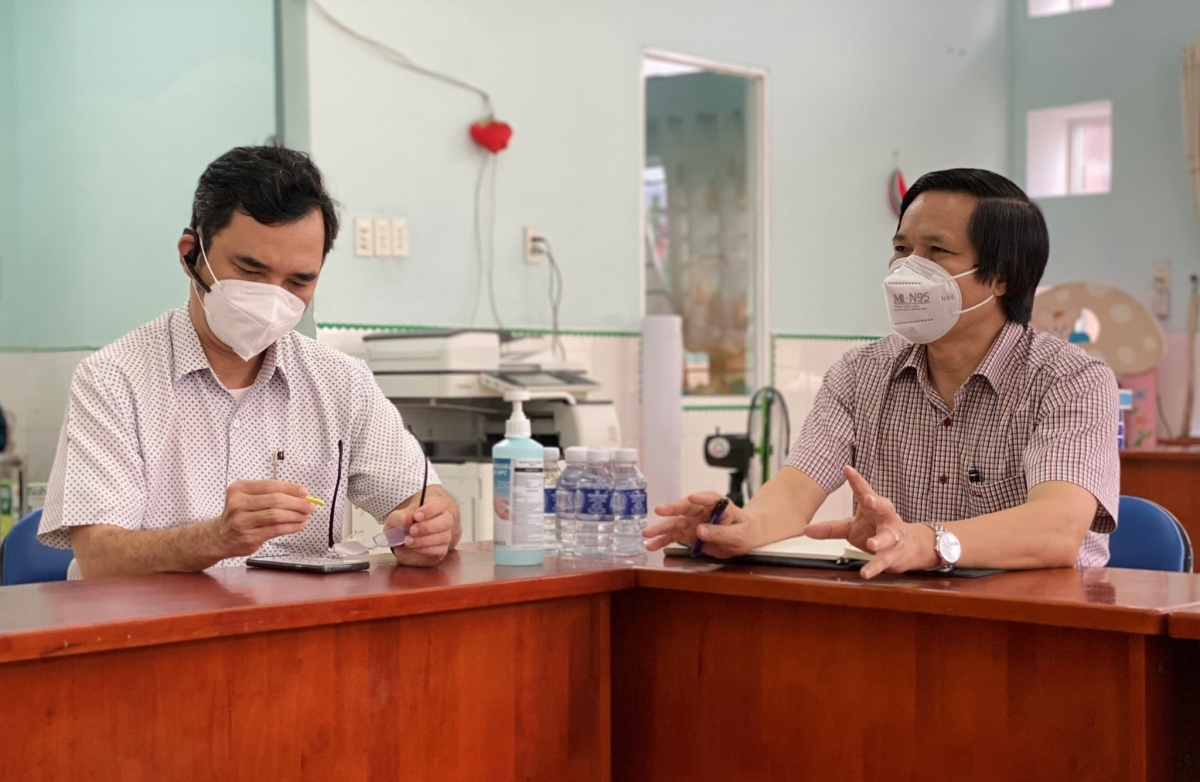 Tổ công tác Bộ Y tế chỉ ra nhưng vấn đề cần phải điều chỉnh trong quá trình thu dung, điều trị bệnh nhân Covid-19 tại các bệnh viện dã chiến TP. HCM