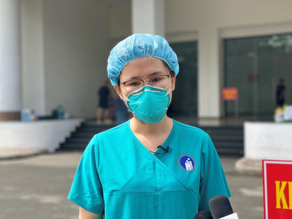 Điều dưỡng Phạm Nguyễn Phương Linh tại BV Dã chiến số 2