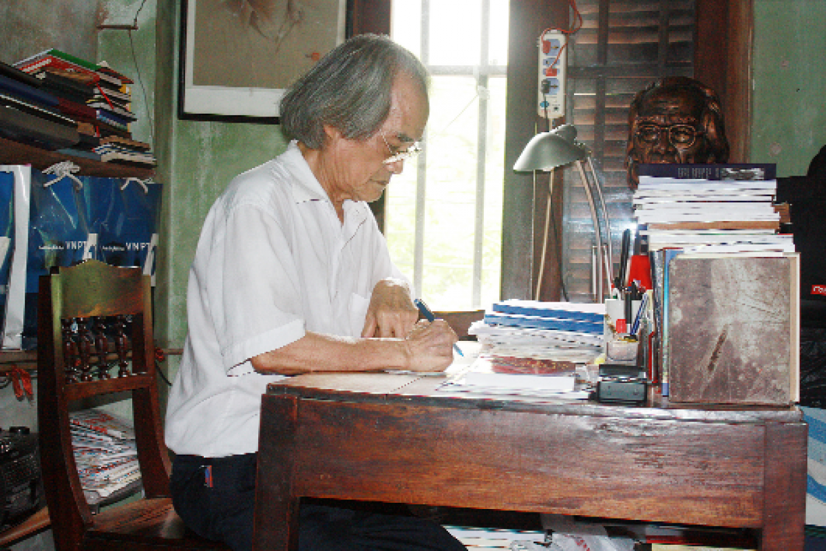 Nhà văn Sơn Tùng