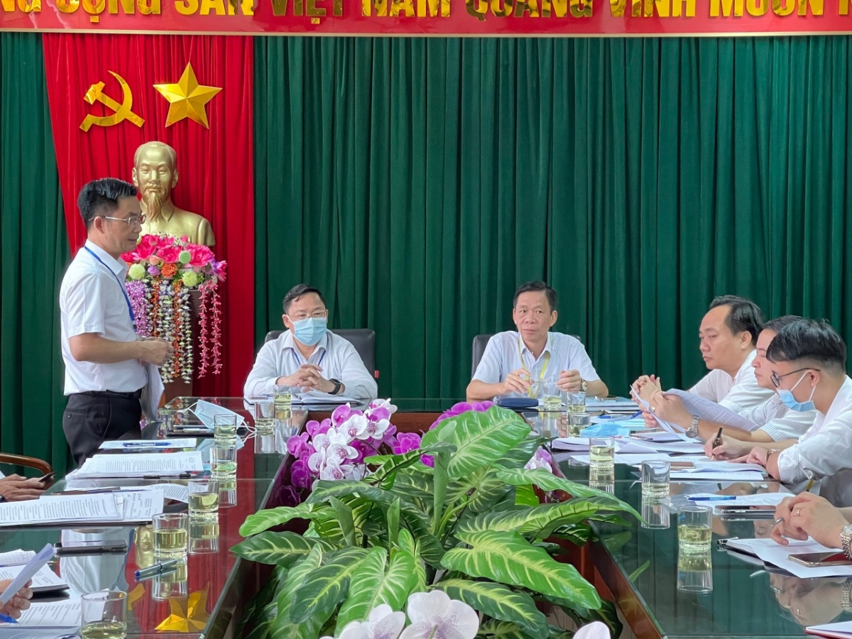   Đại diện Sở GD&amp;ĐT tỉnh Lai Châu phát biểu tại buổi làm việc sáng 6/7