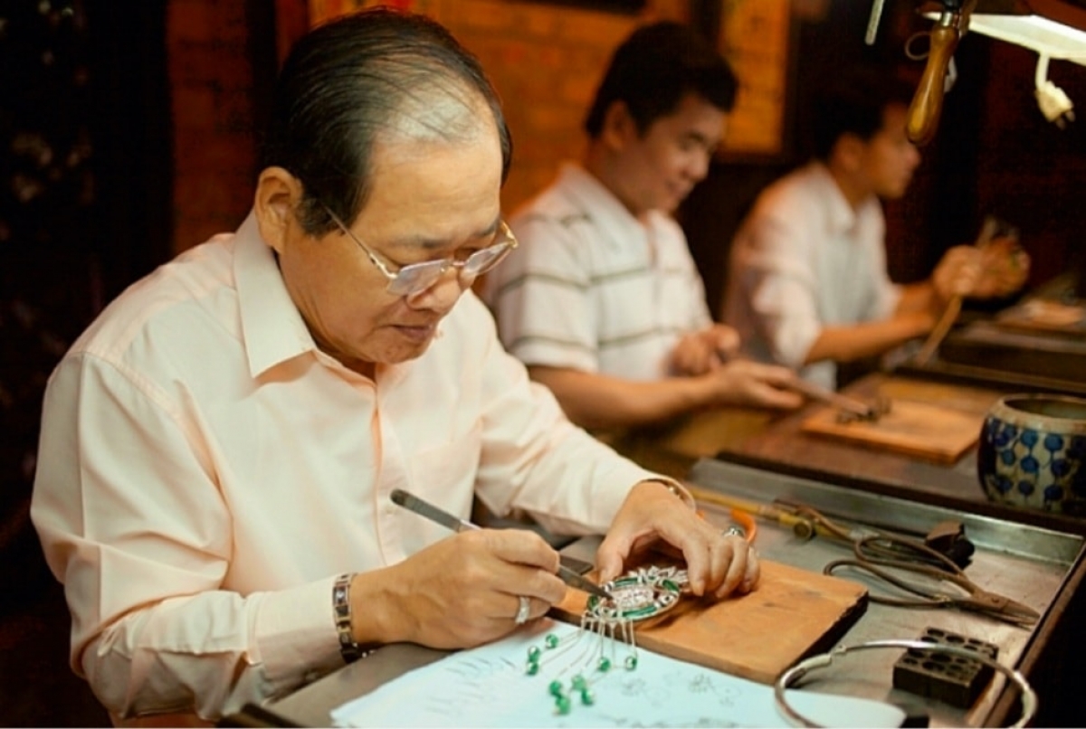Nghệ nhân kim hoàn Trần Duy Mong