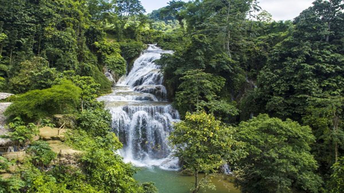 Thác Mu đẹp như chốn " bồng lai tiên cảnh"