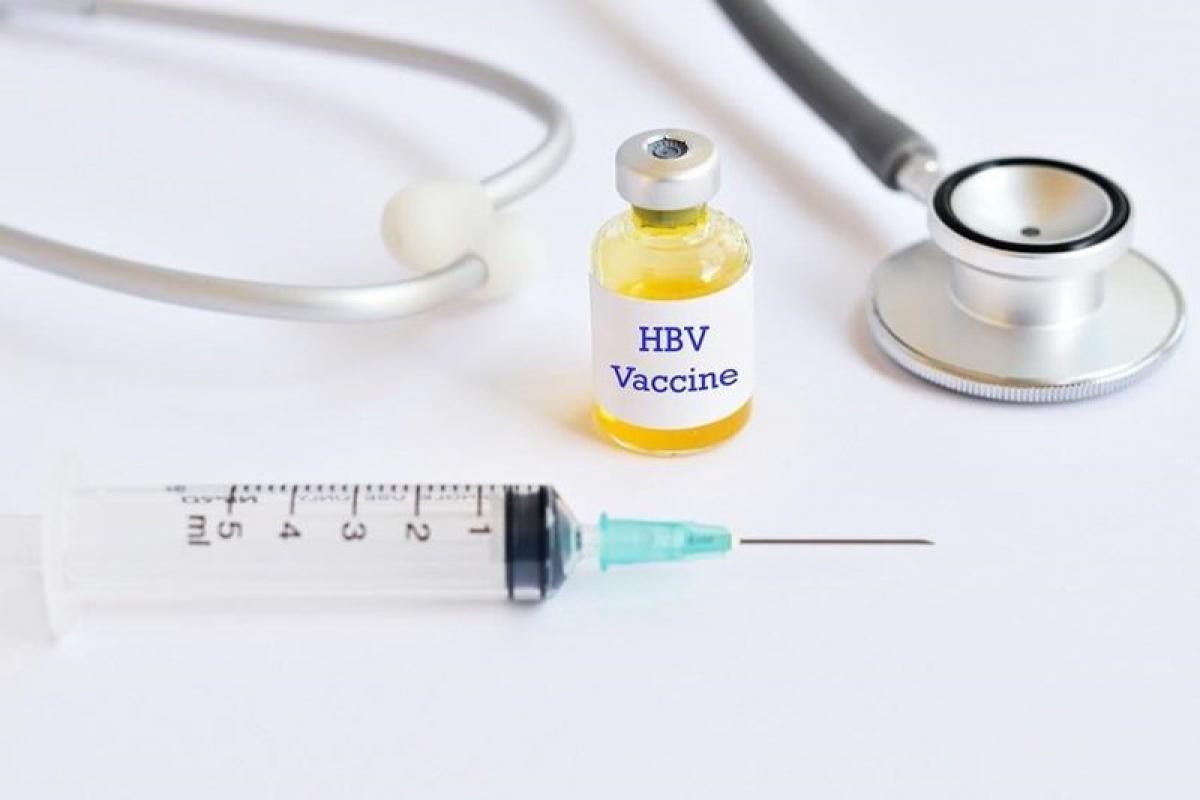 Tiêm vắc xin viêm gan B để phòng bệnh