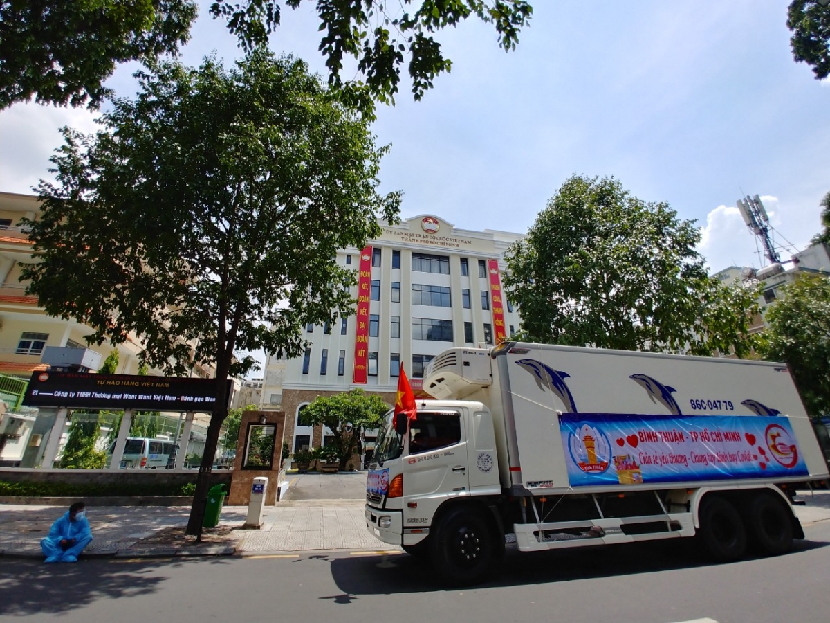 Những chuyến xe chuyên trở yêu thương chia sẻ với TP Hồ Chí Minh