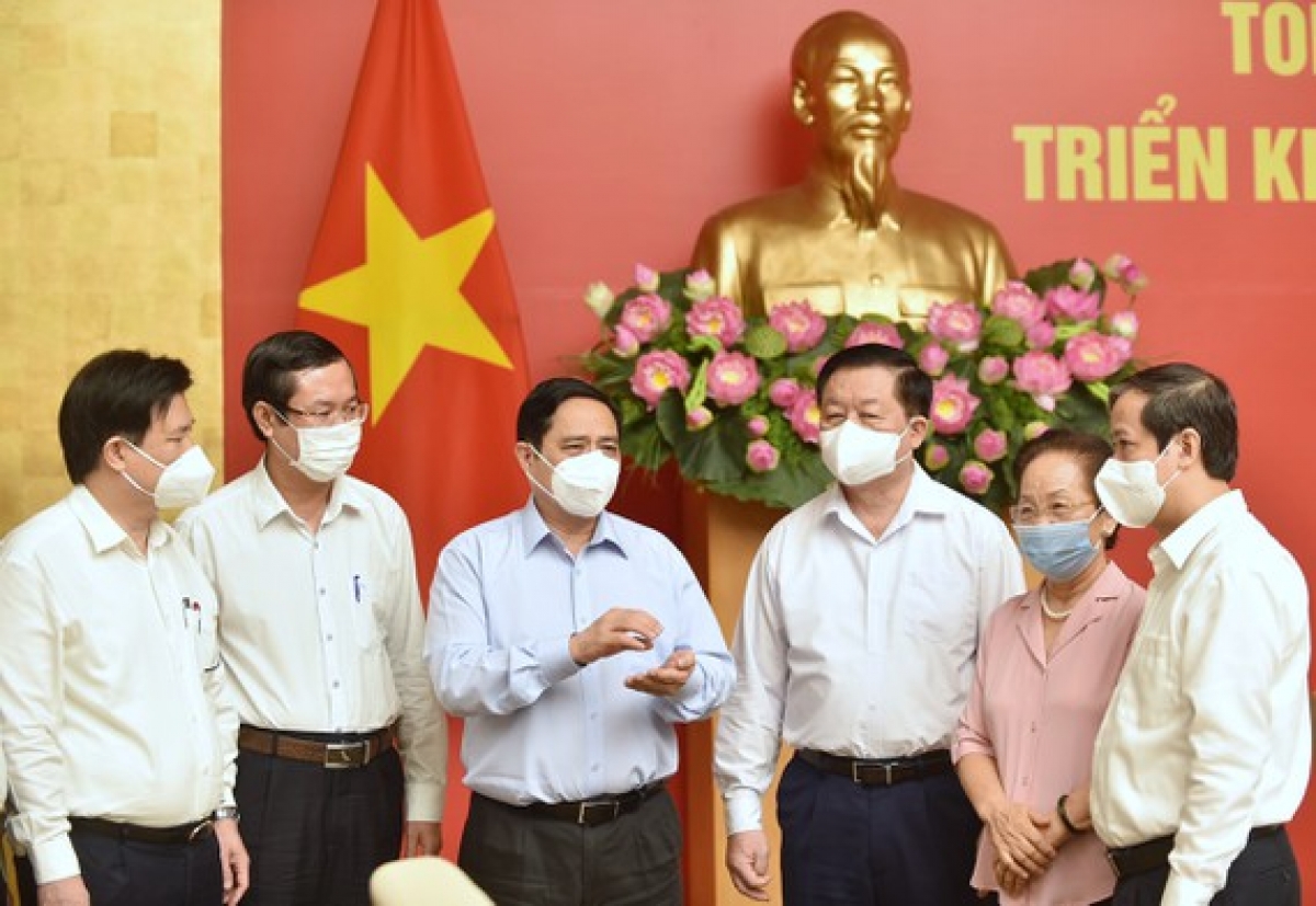 Thủ tướng Phạm Minh Chính có nhiều chỉ đạo quan trọng hội nghị toàn quốc tổng kết năm học 2020-2021 và triển khai nhiệm vụ năm học 2021-2022. (Ảnh: Viết Chung)