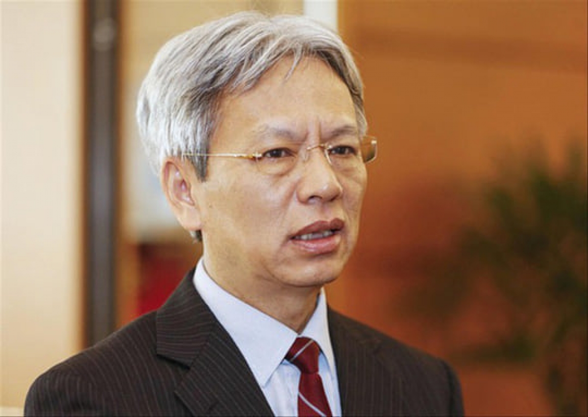 Tiến sĩ Nguyễn Sĩ Dũng