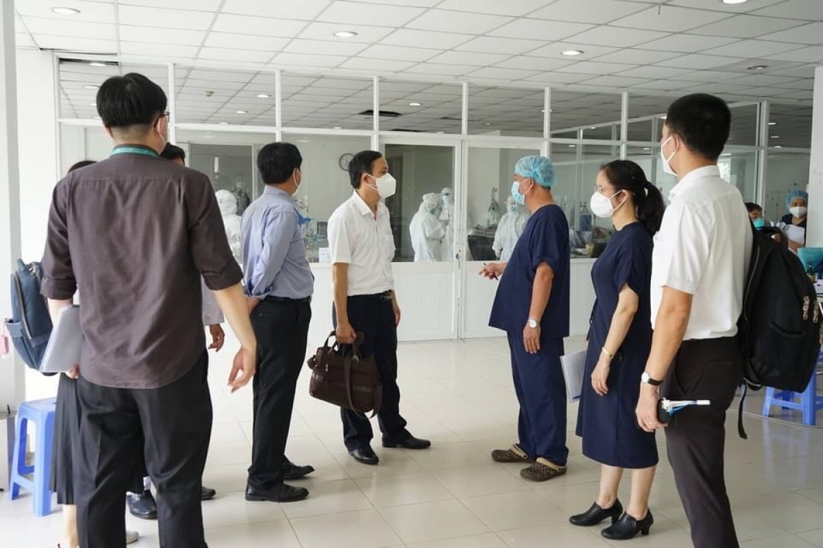 Đoàn công tác Bộ Y tế kiểm tra tại Bệnh viện dã chiến số 3