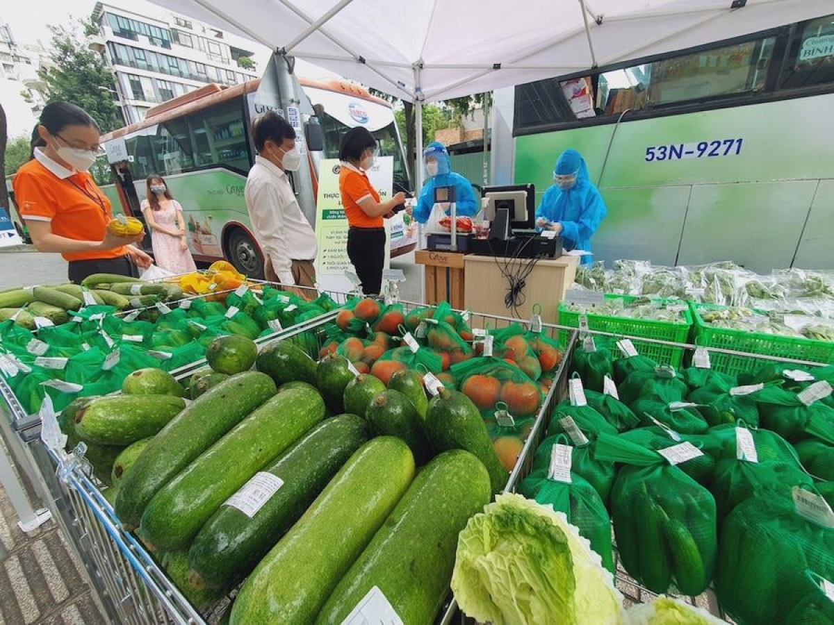 Doanh nghiệp bán hàng lưu động bằng xe ô tô, xe bus sẽ triển khai bán hàng ở các khu nhà trọ, khu đông dân cư