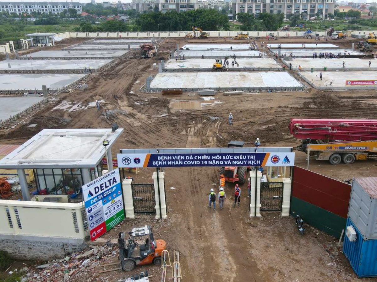 Bệnh viện Dã chiến hồi sức điều trị bệnh nhân Covid-19 nặng và nguy kịch đang được gấp rút xây dựng