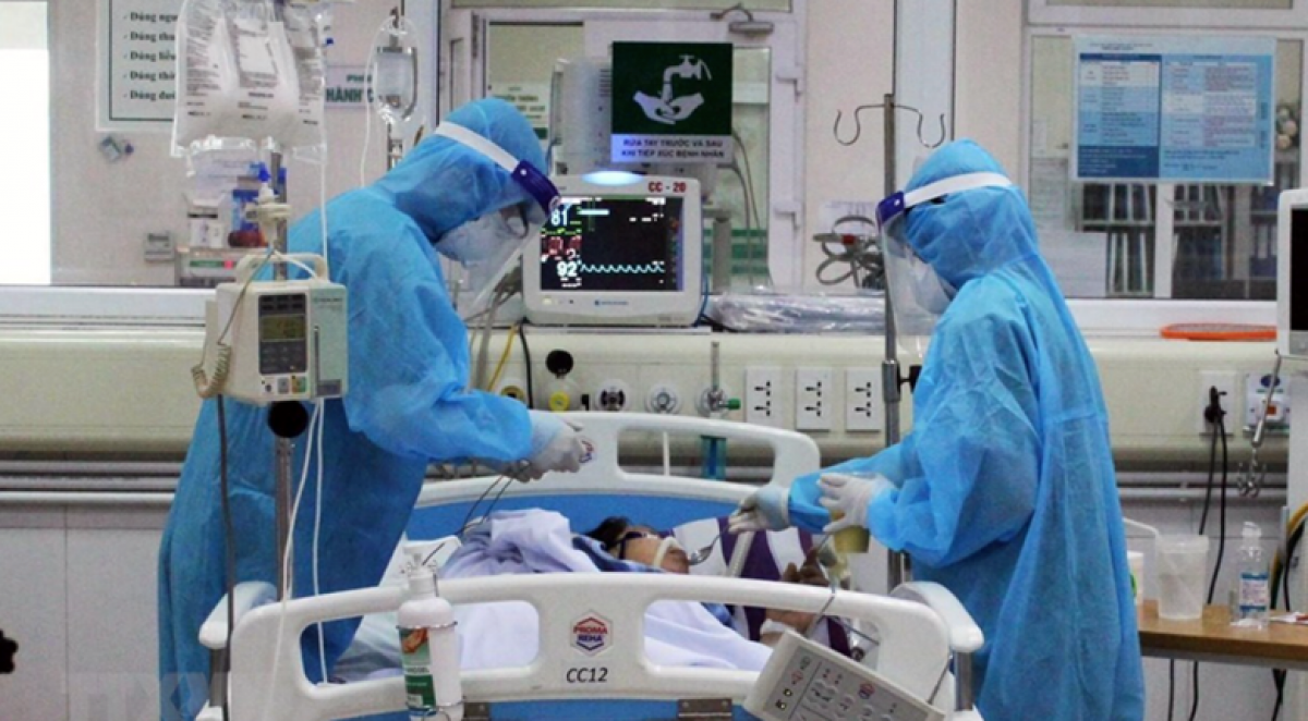 Điều trị bệnh nhân Covid-19 nặng. Ảnh: minh họa