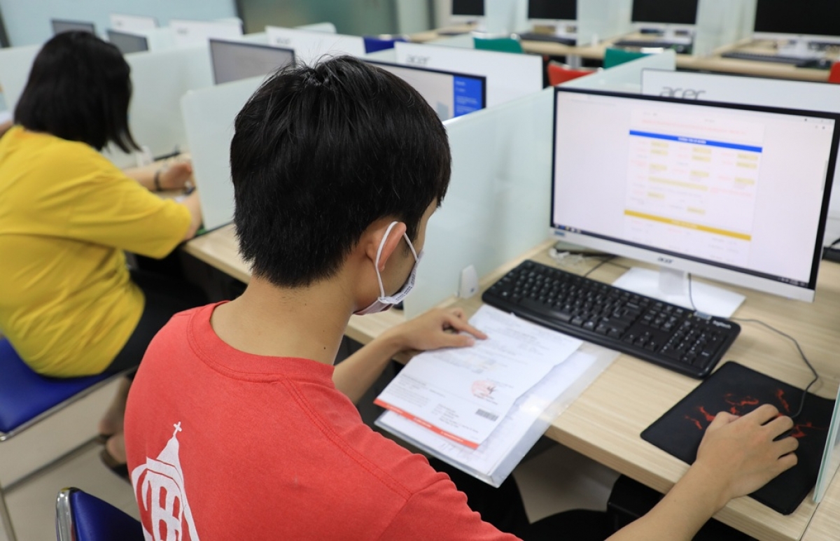 Bộ GD&ĐT lưu ý các trường có thể lùi thời gian xác nhận nhập học hoặc cho thí sinh xác nhận nhập học trực tuyến
