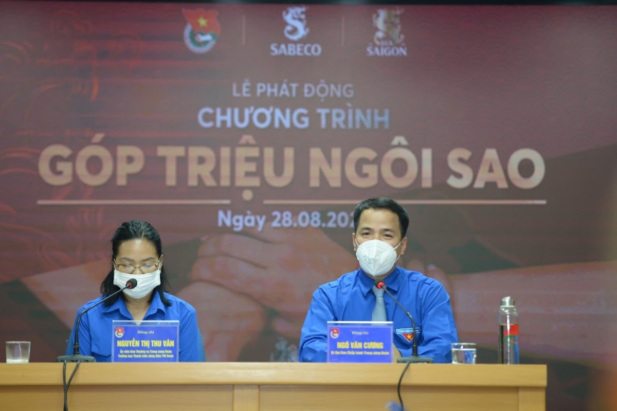 Họp báo tại đầu cầu Hà Nội