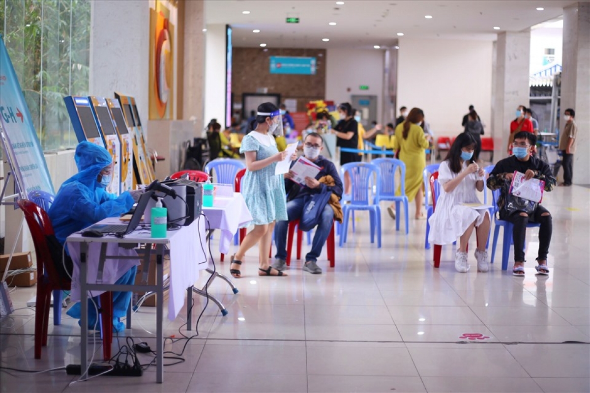 Bệnh viện Hùng Vương sẽ tiêm vaccine COVID-19 cho các thai phụ đến khám và có nhu cầu
tiêm vaccine phòng COVID-19