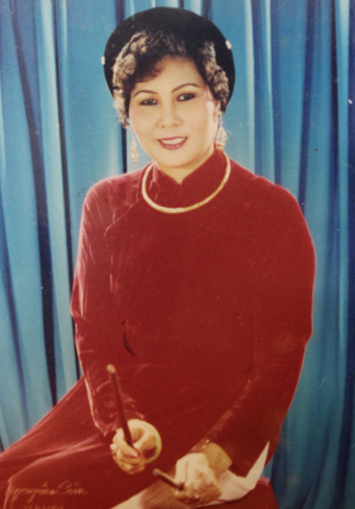 1. NSƯT Vũ Thị Kim Dung, diễn viên ngâm thơ, nguyên cán bộ Ban Văn học - Nghệ thuật (VOV6)