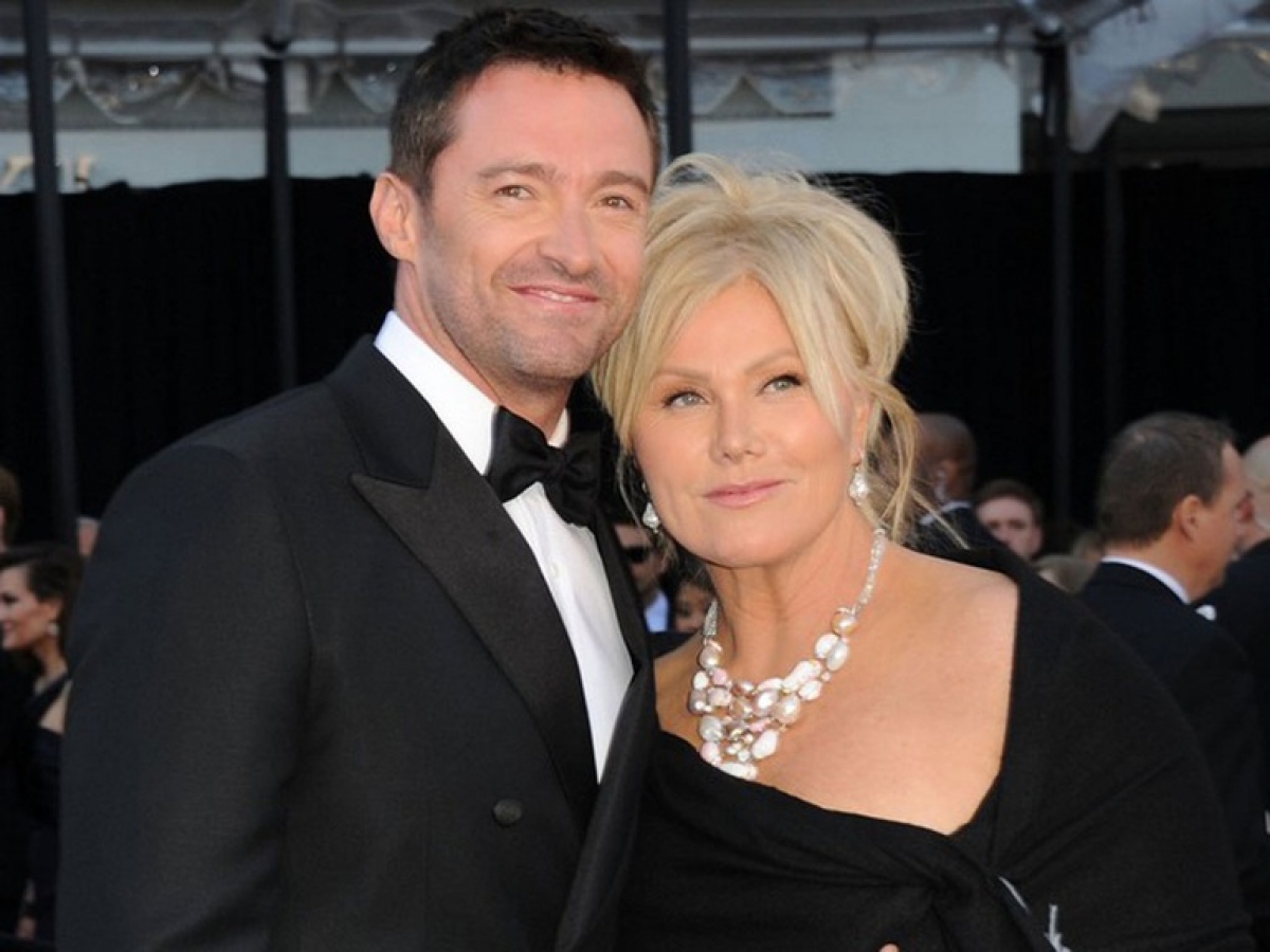 Hugh Jackman và người vợ lớn hơn 13 tuổi Deborra-Lee Furness