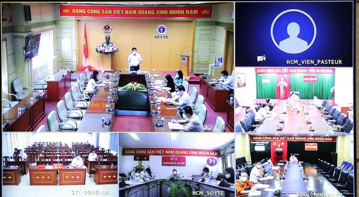 Toàn cảnh cuộc họp giữa Bộ Y tế và 4 tỉnh thành về việc đẩy nhanh tiến độ tiêm vaccine