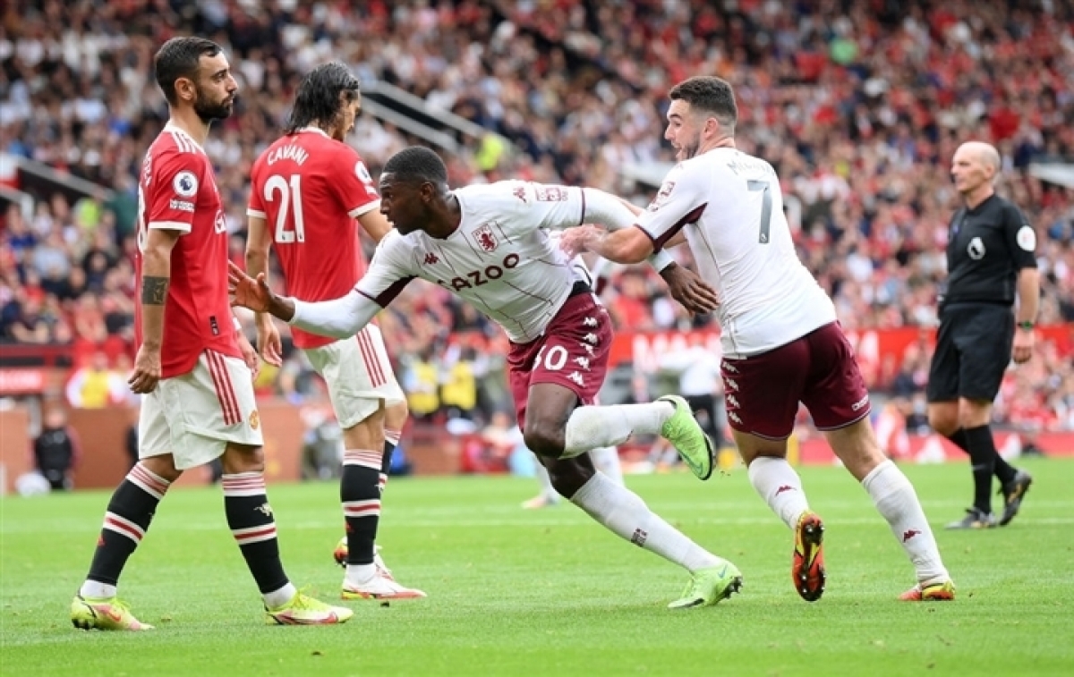 Kortney Hause ghi bàn thắng duy nhất giúp Aston Villa hạ gục Quỷ đỏ.