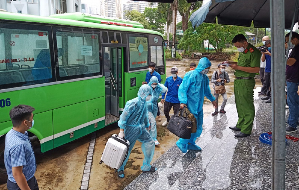 Người dân phường Thanh Xuân Trung được đón về Trung tâm văn hóa quận Thanh Xuân