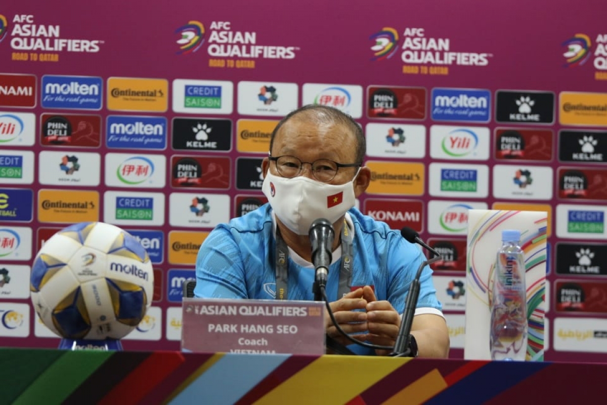 HLV Park Hang Seo: "Chúng tôi sẽ tìm cách khắc chế lối chơi của tuyển Trung Quốc"