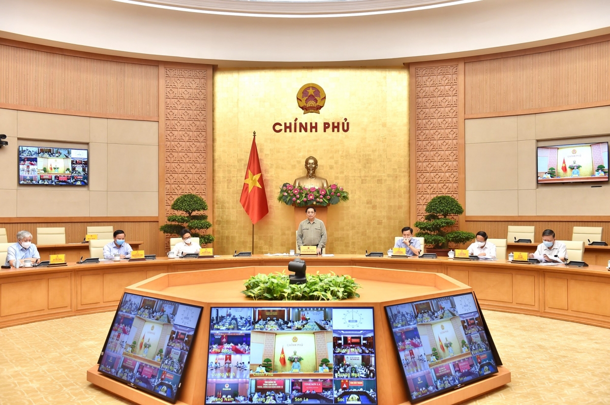 Thủ tướng chủ trì cuộc họp sáng 9-10 của Ban Chỉ đạo quốc gia phòng chống dịch COVID-19 - Ảnh: VGP