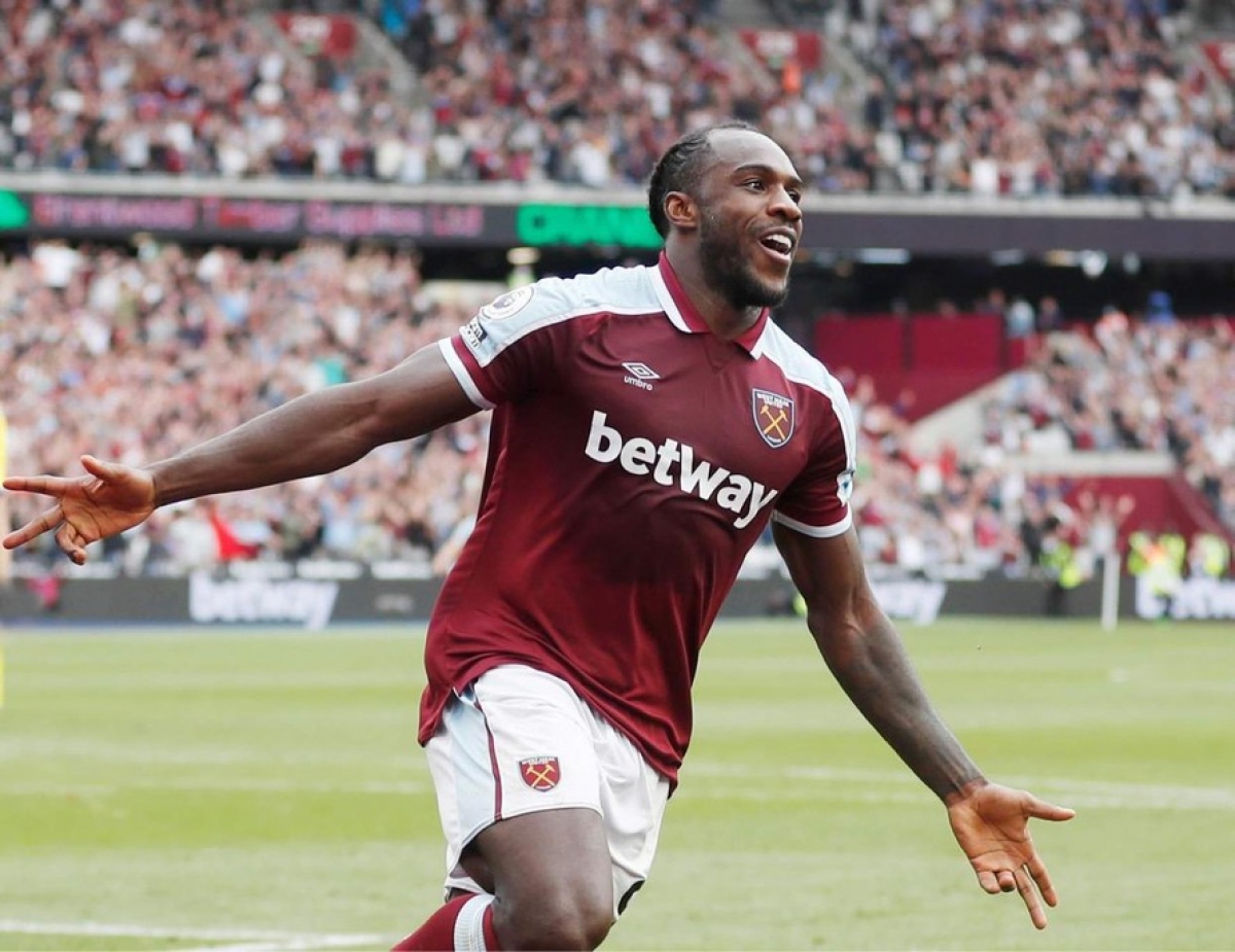 Michail Antonio ghi bàn thắng duy nhất giúp West Ham đánh bại Tottenham
