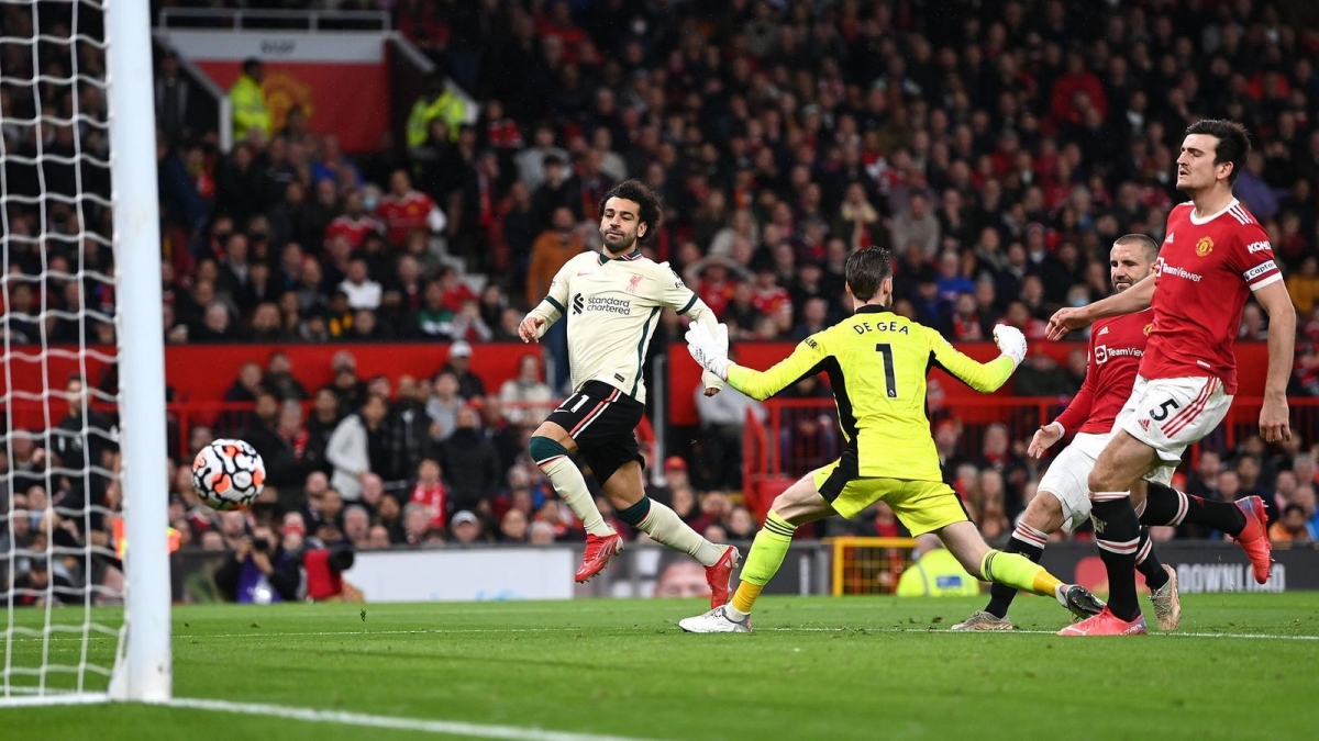 Salah lập hat-trick trong trận đấu trước Man United, để trở thành cầu thủ người châu Phi ghi bàn nhiều nhất tại Premier League.
 
