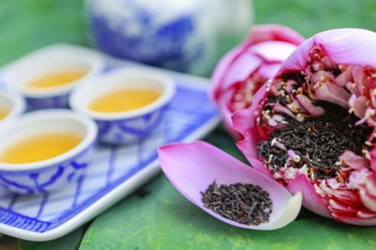 Trà Sen được ướp công phu, tỉ mỉ