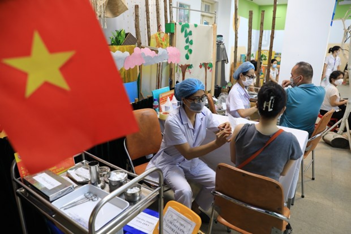 Hà Nội tiếp tục đẩy mạnh công tác tiêm chủng