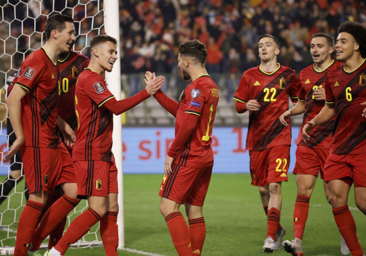Thorgan Hazard ấn định chiến thắng 3-1 cho đội chủ nhà (Ảnh: Internet)