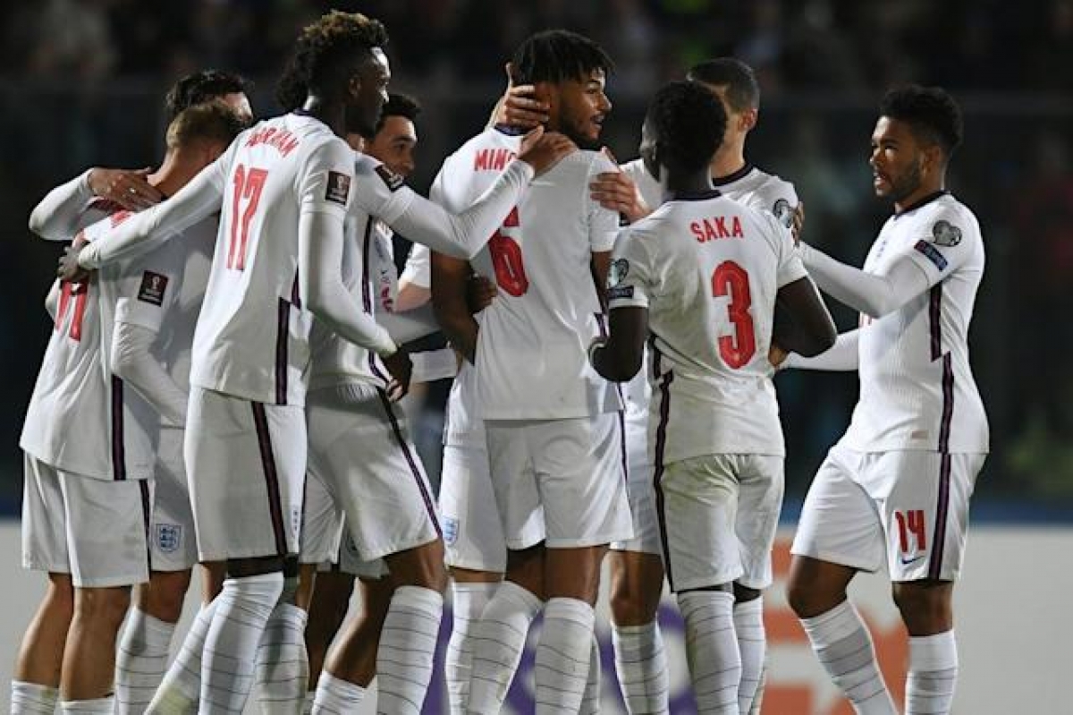 Các cầu thủ Anh thi nhau làm mưa làm gió trên sân Olimpico San Marino (Ảnh: Internet)