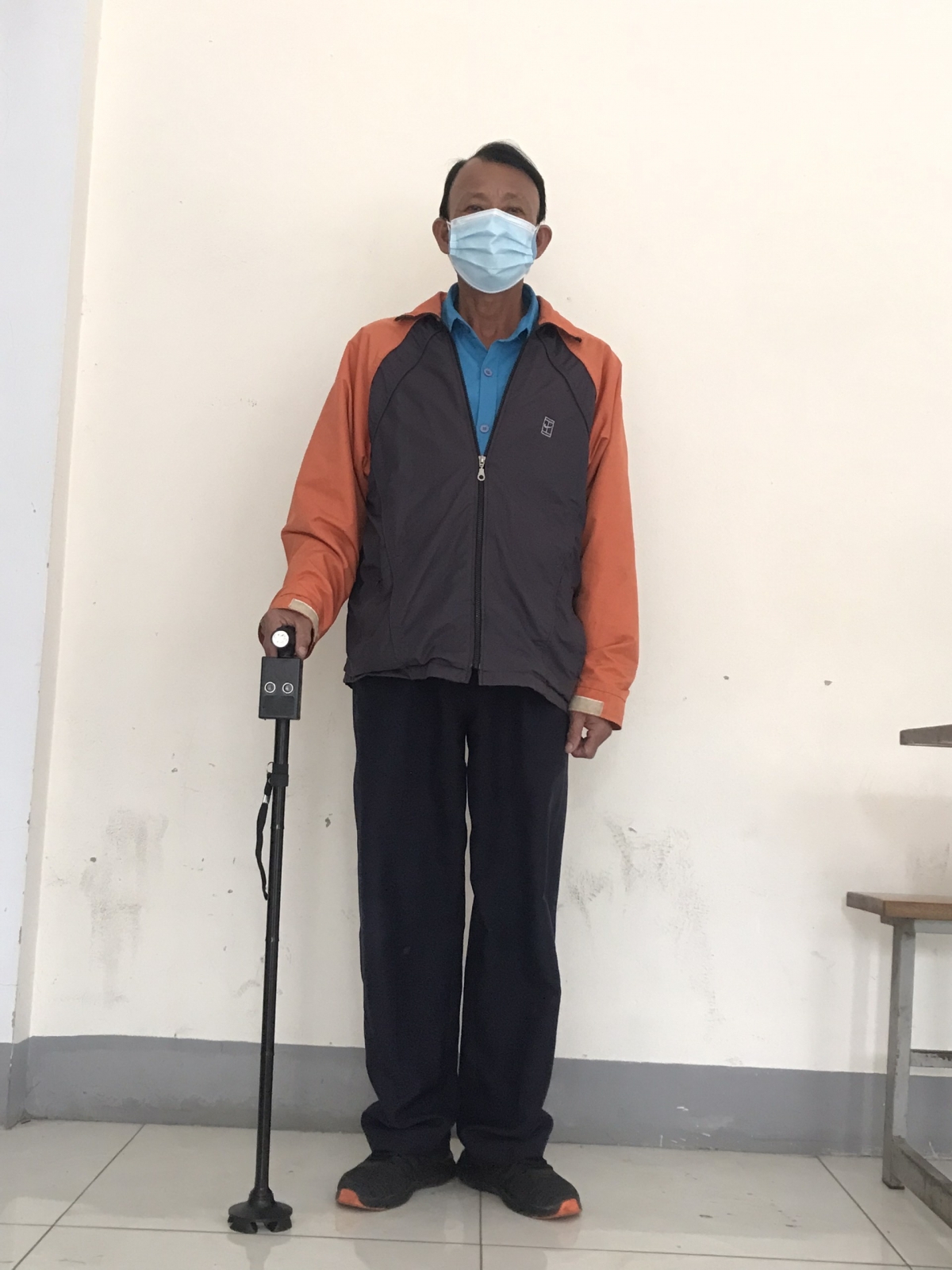 "Gậy thông minh" được kỳ vọng sẽ là bạn của người cao tuổi, người khuyết tật