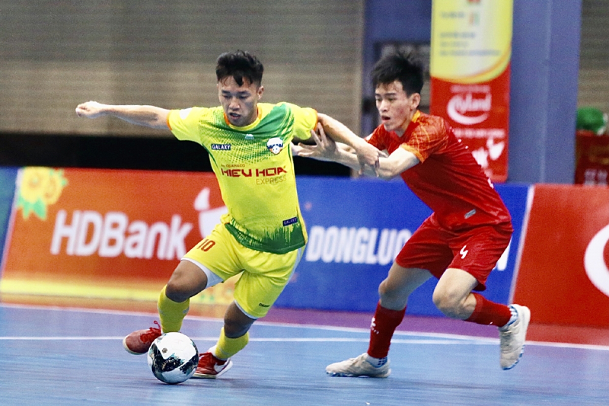 Hiếu Hoa Đà Nẵng giành trọn 3 điểm để ổn định vị trí ở nhóm giữa bảng.