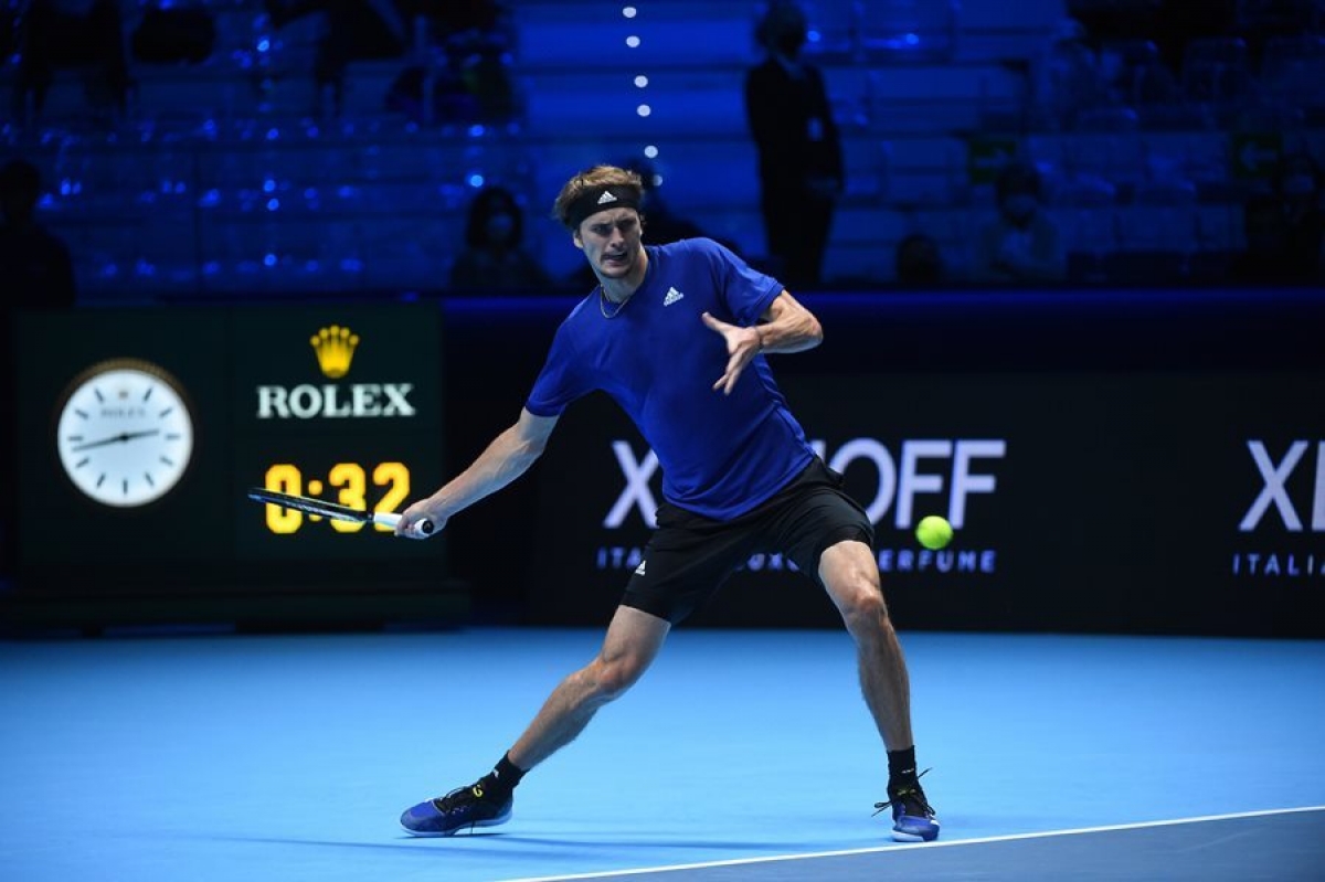 Alexander Zverev giành vé vào bán kết