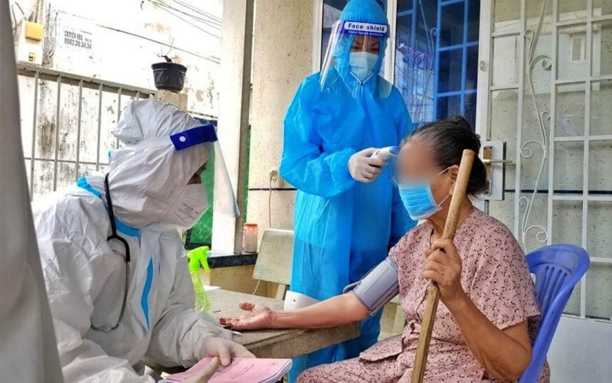 Đội phản ứng nhanh điều tra dịch tễ