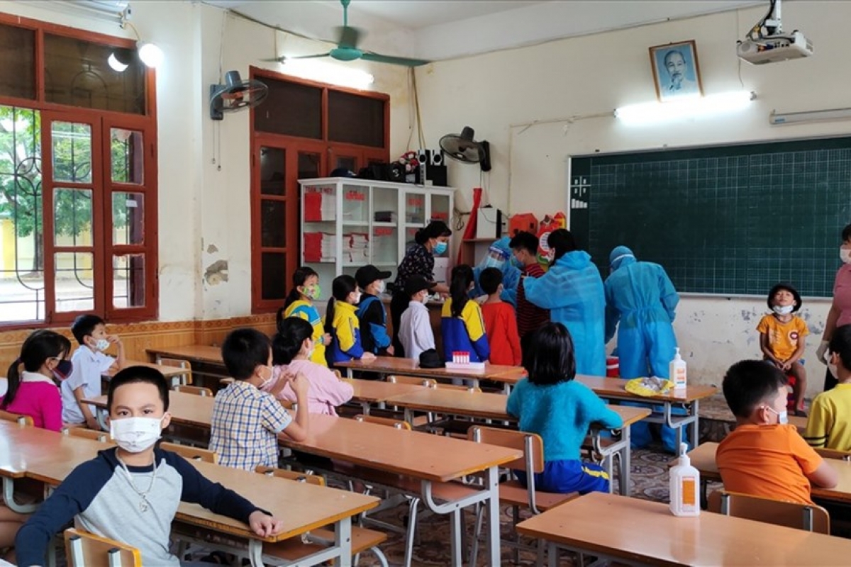 Xét nghiệm Covid-19 cho học sinh tại Hải Phòng