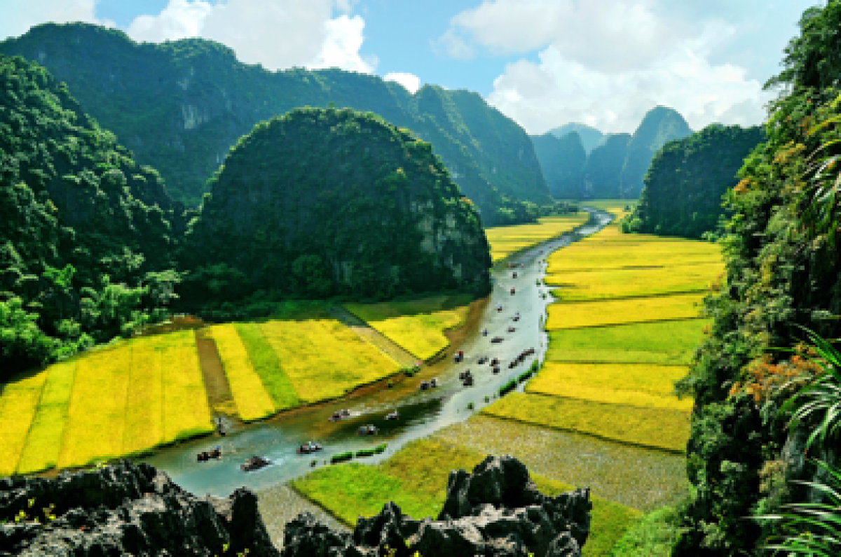 Quần thể danh thắng Tràng An được UNESCO ghi danh “Di sản thế giới hỗn hợp” năm 2014