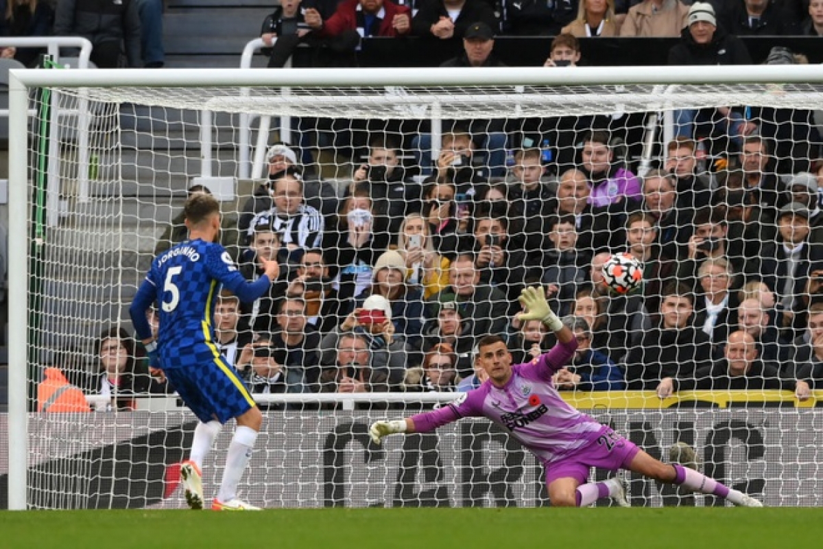 Reece James tỏa sáng với cú đúp, giúp Chelsea giành chiến thắng ba sao