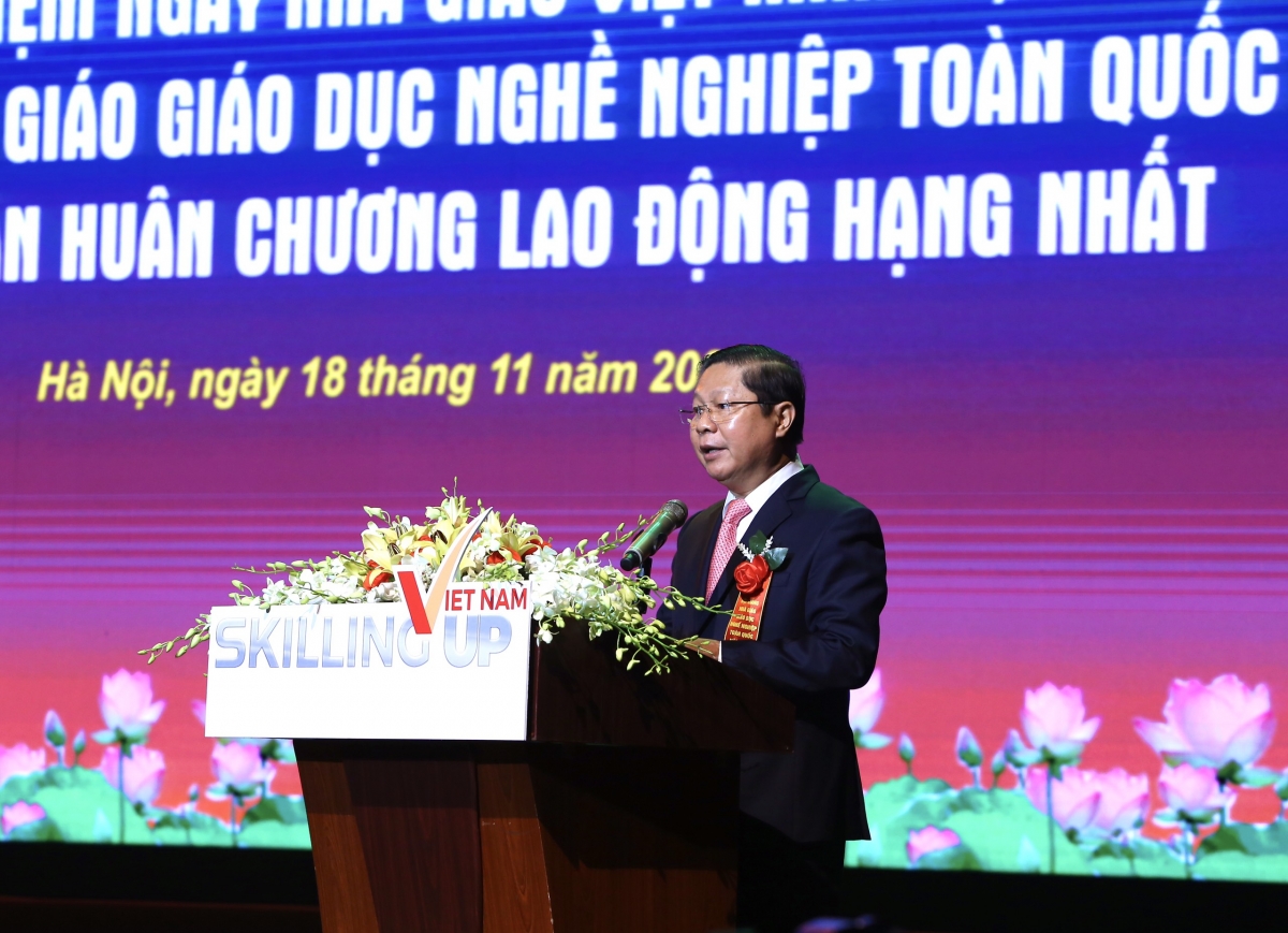 Thứ trưởng Bộ Lao động-Thương binh và Xã hội Lê Tấn Dũng