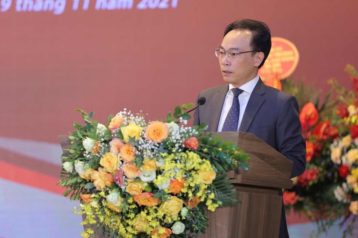 PGS.TS Hoàng Minh Sơn - Thứ trưởng Bộ GD&ĐT phát biểu tại buổi Lễ