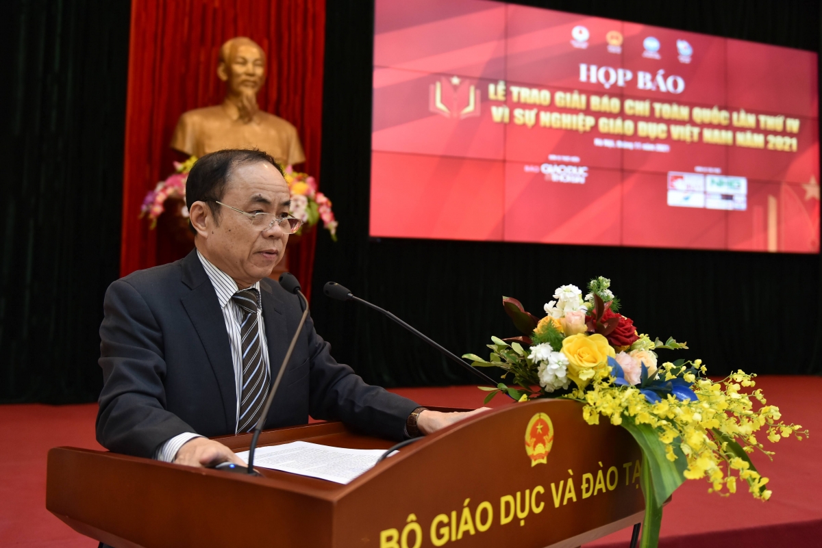 Nhà báo Trần Bá Dung - Thành viên Hội đồng Giải Báo chí Vì sự nghiệp Giáo dục Việt Nam 2021